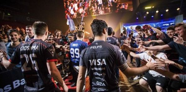 Lợi ích khi tham gia esport Hello88